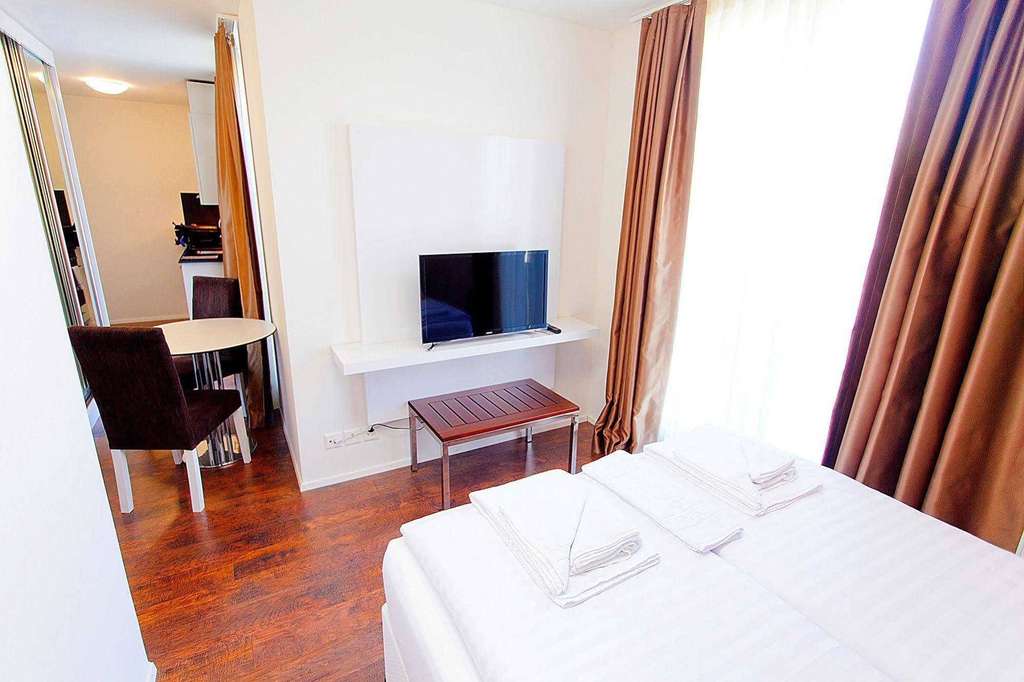 Suite Apartments By Livingdowntown Zurich Exterior photo